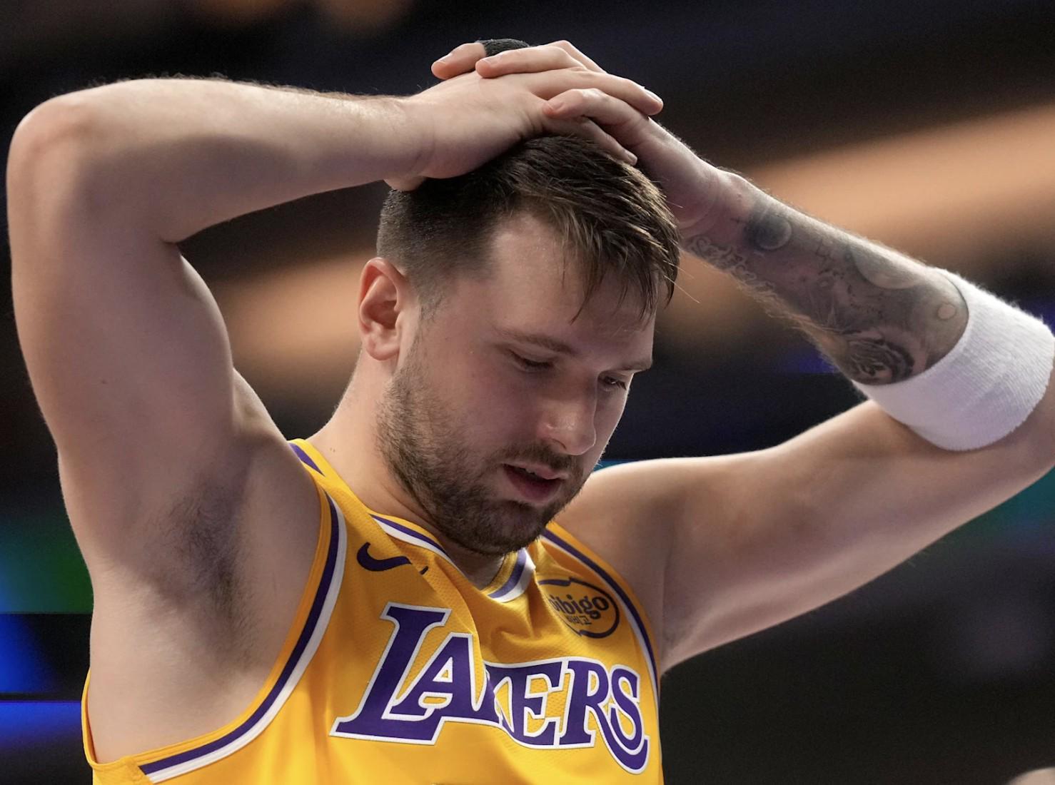 九游体育平台-雷迪克：东契奇腿筋酸痛会接受检查，目前判断伤势还为时过早