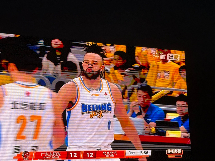 九游官网登录-湖人名宿首钢园表演勾手|季后赛|洛杉矶湖人队|nba|首钢滑雪大跳台|北京北汽队_新浪体育_新浪新闻